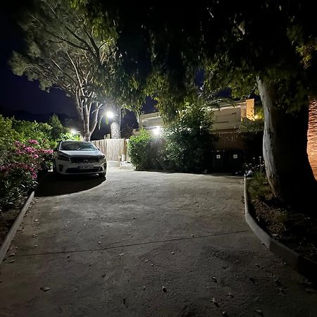Appartement 1Ch Avec Terrasse Et Jardinet A 400M De La Plage キャバレール・シュル・メール エクステリア 写真